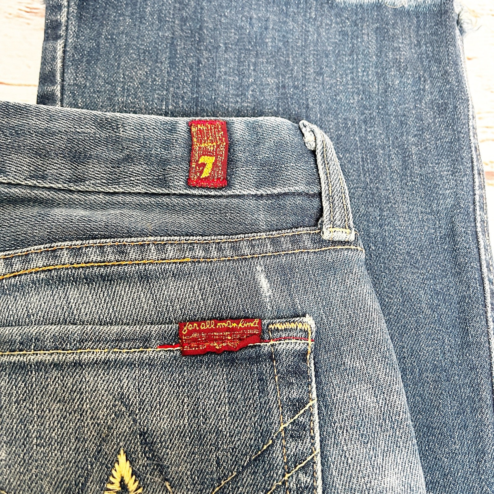 7 FOR ALL MANKIND A Pocket Bootcut Jeans Medium Wash Frayed Hem Size 28