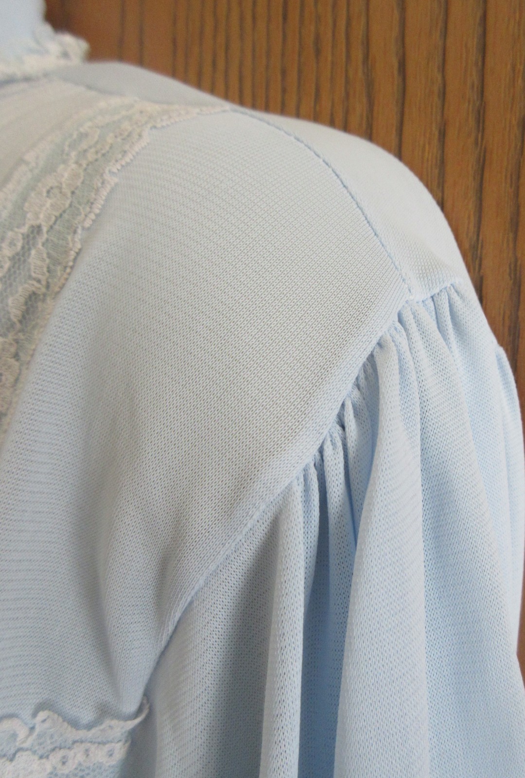 1960&rsquo;s BED JACKET PHILMAID BLUE nylon LACE RUFFLE size LARGE 40/42 USA
