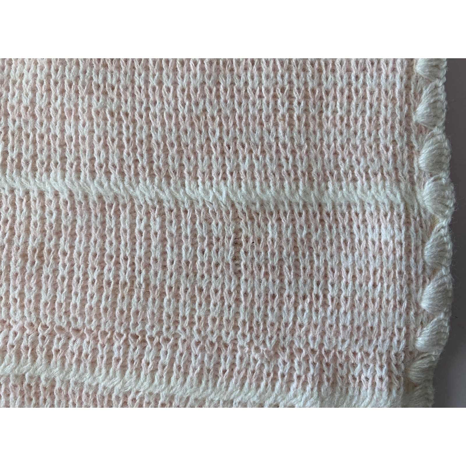 Vintage Deadstock Pink Cream Knit Sweater Vest Scalloped Crochet Trim Small