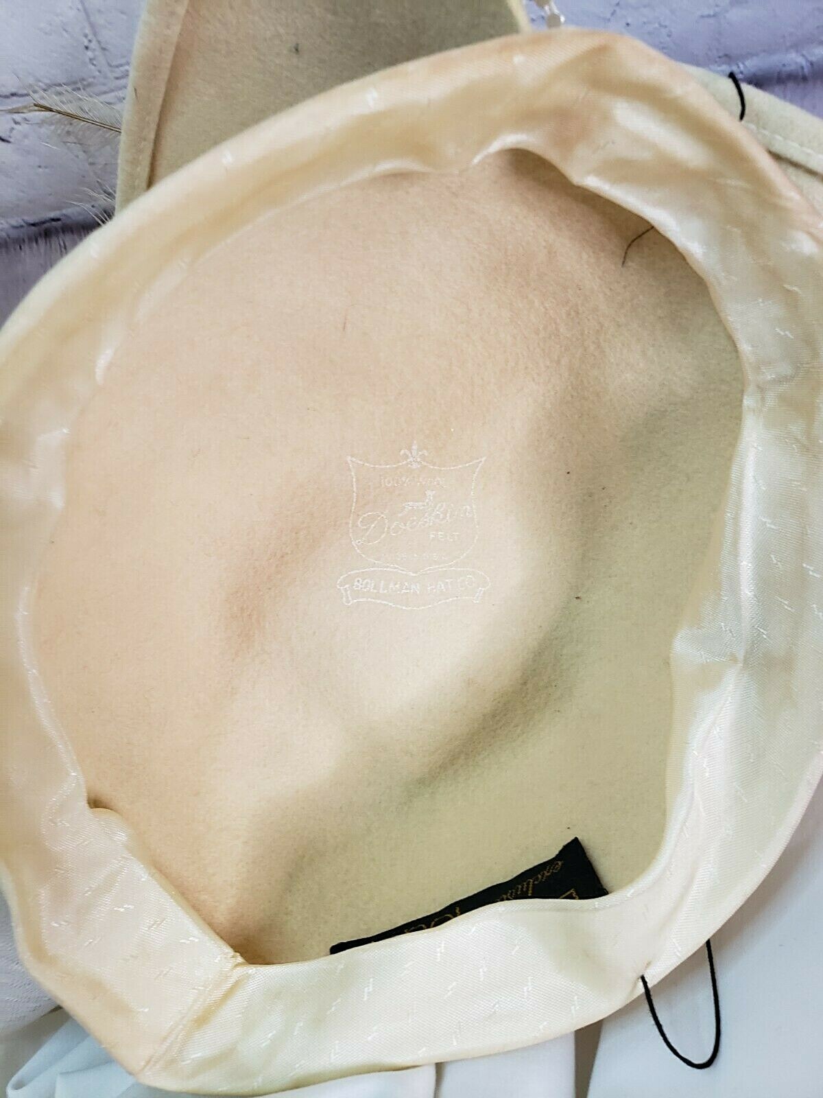 Vtg Bollman Hat Co. Designer&rsquo;s Touch Exclusive Wool Doeskin Felt Feathers Pearls
