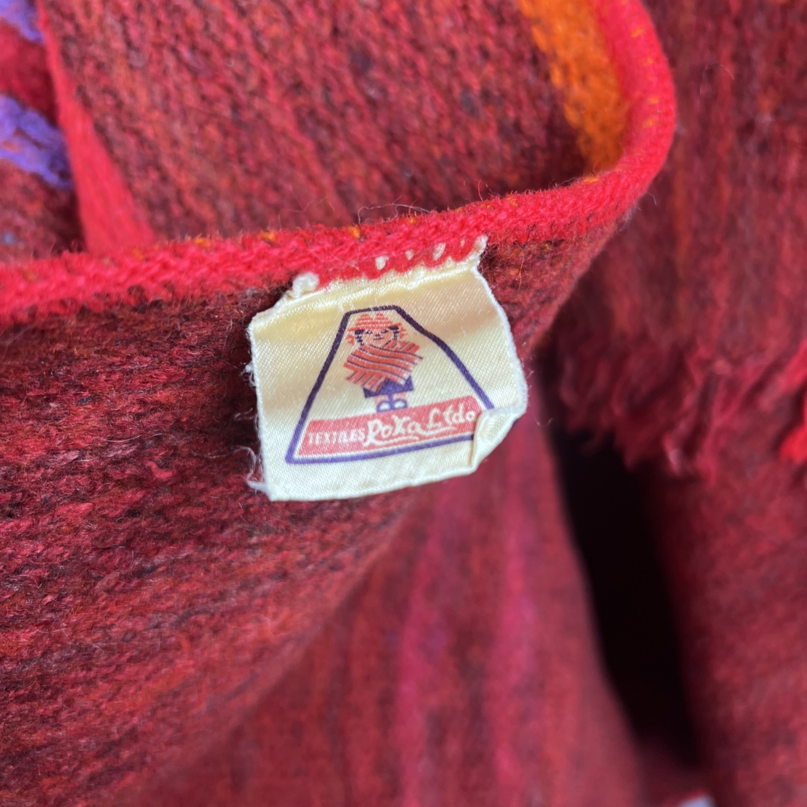 Vintage Roxa Ltd Mixed Wool Poncho Cape Colombian Red Orange Purple