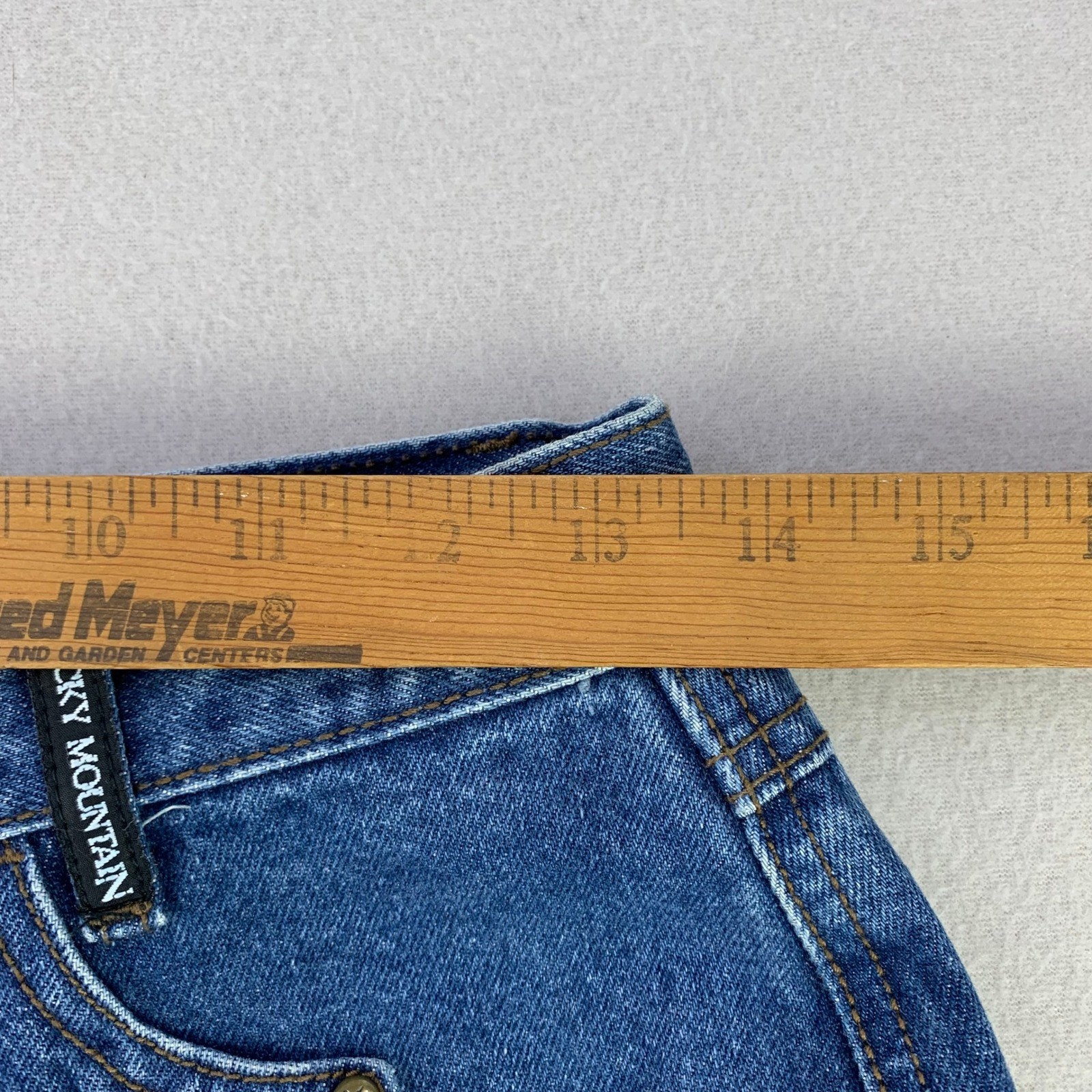 VTG Rocky Mountain Jeans Women 32/13 Blue Western High Rise Tapered Leg Bareback