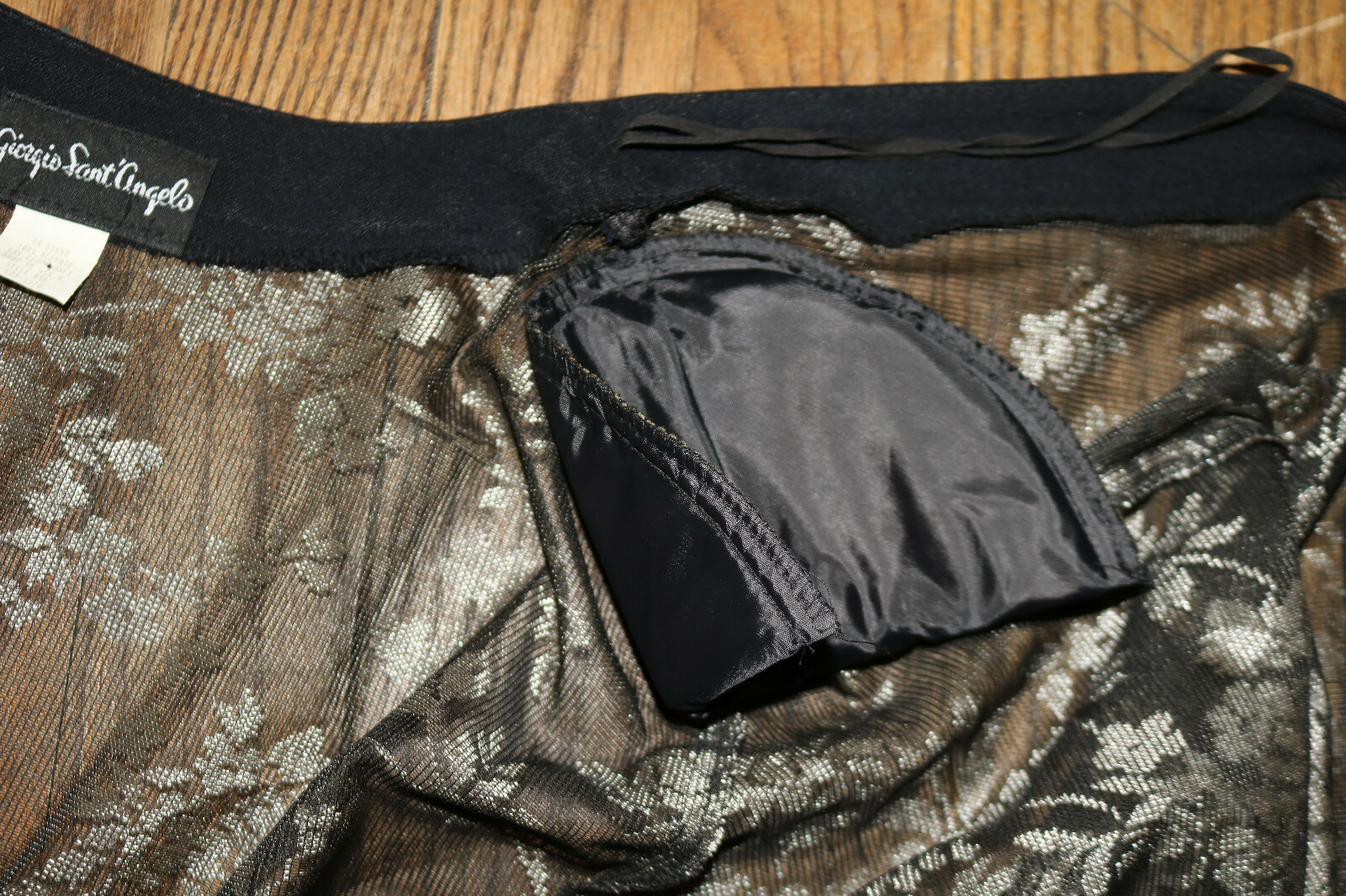 Giorgio Sant&rsquo; Angelo lounging open overlay jacket
