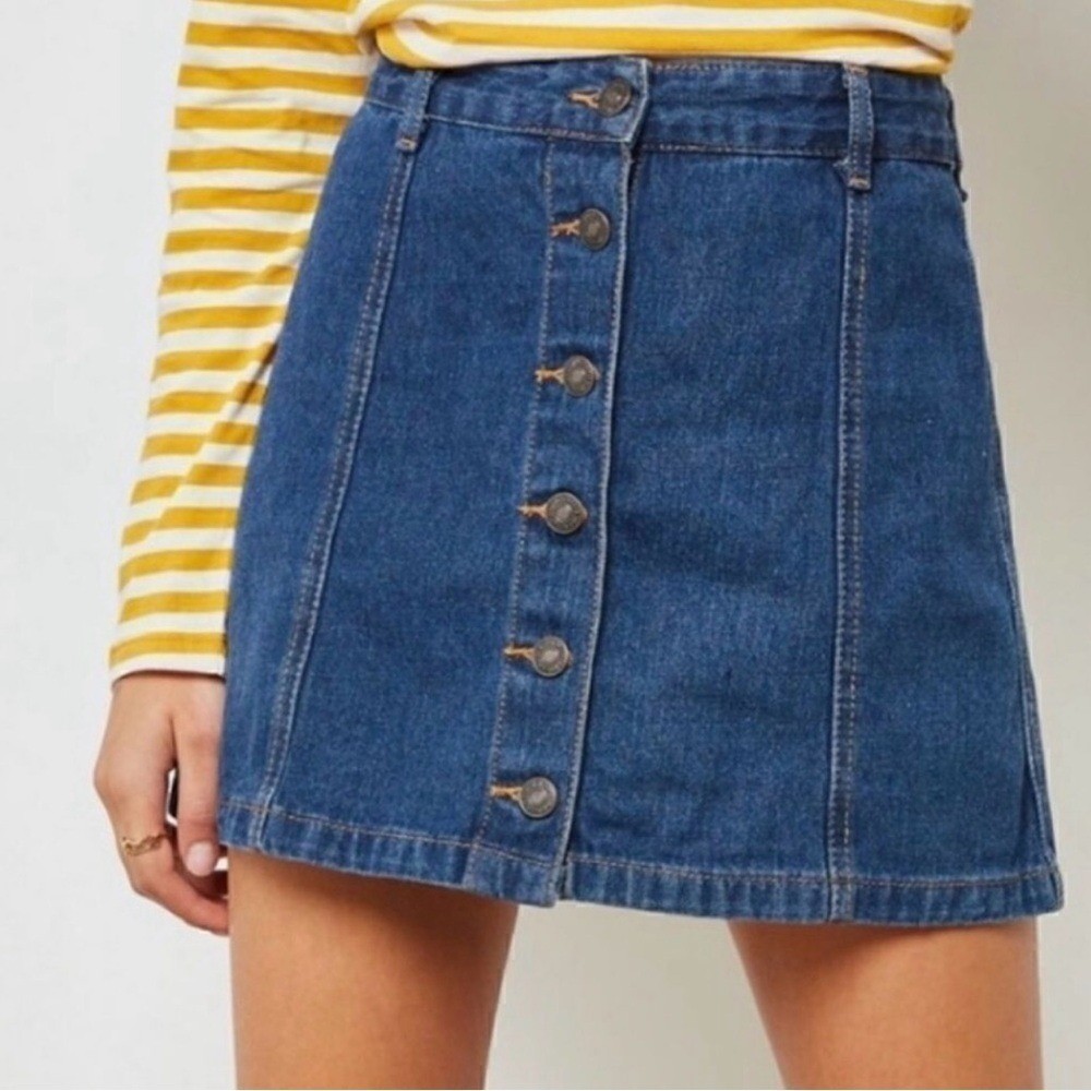 Forever 21 Denim Button-Front A-Line Skirt Size 6