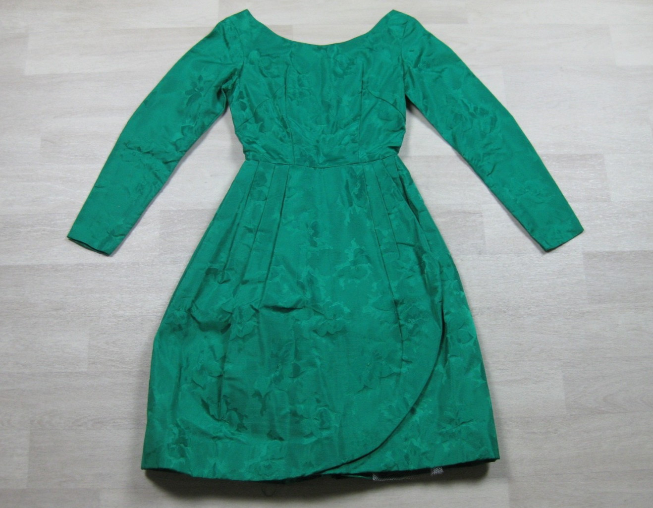 Vintage 50s Cocktail Dress (XXS) Boat Neck Tulip Skirt Green Floral Brocade