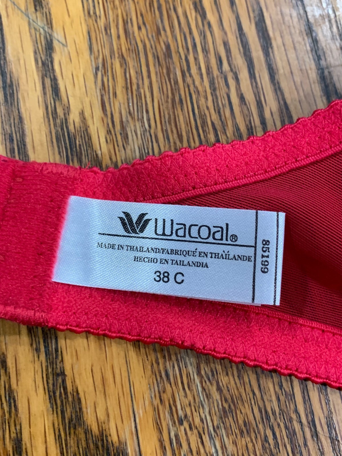 VINTAGE WACOAL 85199 ~ RED ARABESQUE SEMI SHEER FULL FIGURE UNDERWIRE BRA 38C
