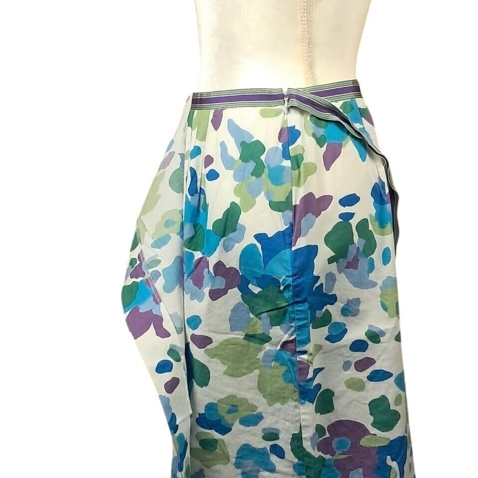 Vintage 60s PLAY BY LEON LEVIN 8 Mod Floral Wrap Skirt Side Zip Knee Length