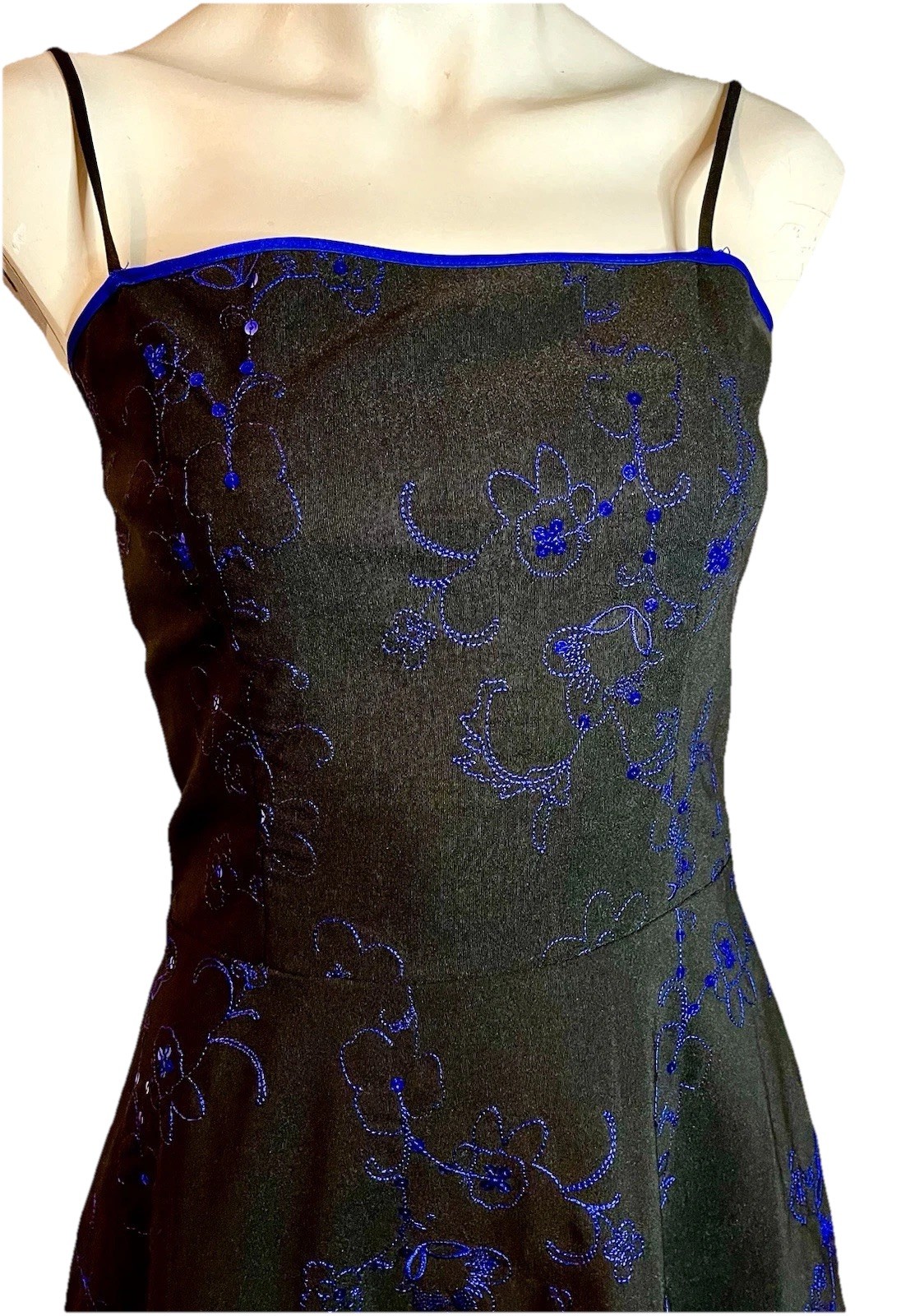 Black Formal Dress Embroidery & Sequin Pattern W/Tulle Slip SIZE M
