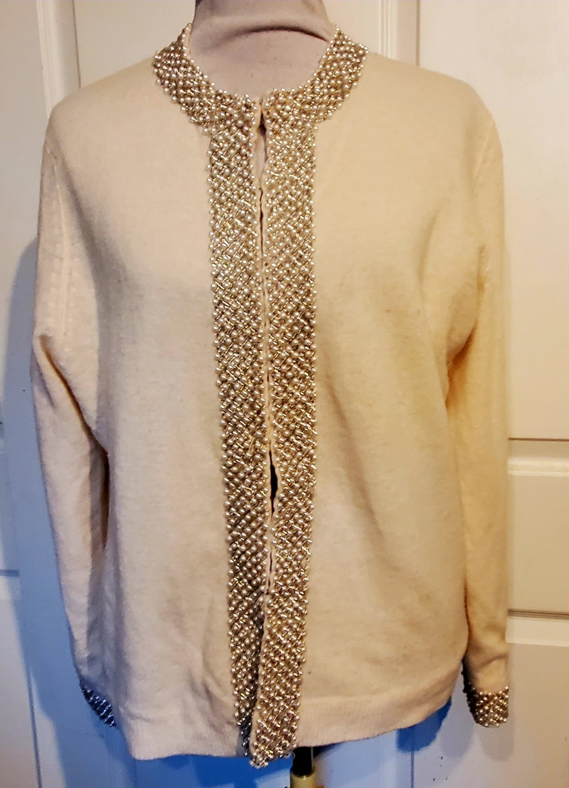 Vintage Cream Orlon Sweater Pearl & Bead Embellished Size 46 B44 n8ght