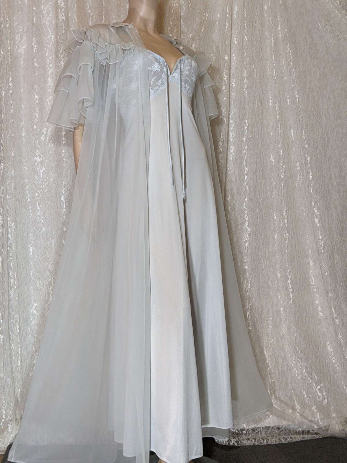 VTG Luxite by Holeproof Ruffle Sleeves Peignoir Robe Bonus Lingerie Nightgown M