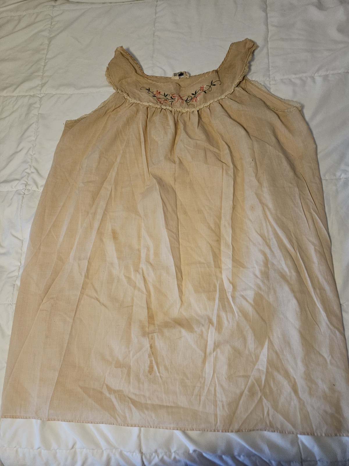 20th Century Wear Inc 60s 70s Embroidered Flowers Sleeveless Nightgown Size L