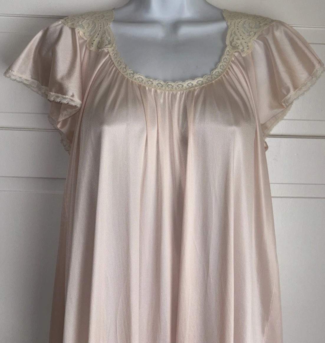 Vintage Miss Elaine Pink Long Nylon & Lace Slip Nightgown w/ Lace Small USA