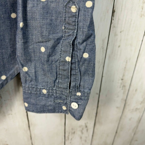 GAP 1969 Women&rsquo;s Chambray Button Down Shirt Polka Dot Denim Top Size M