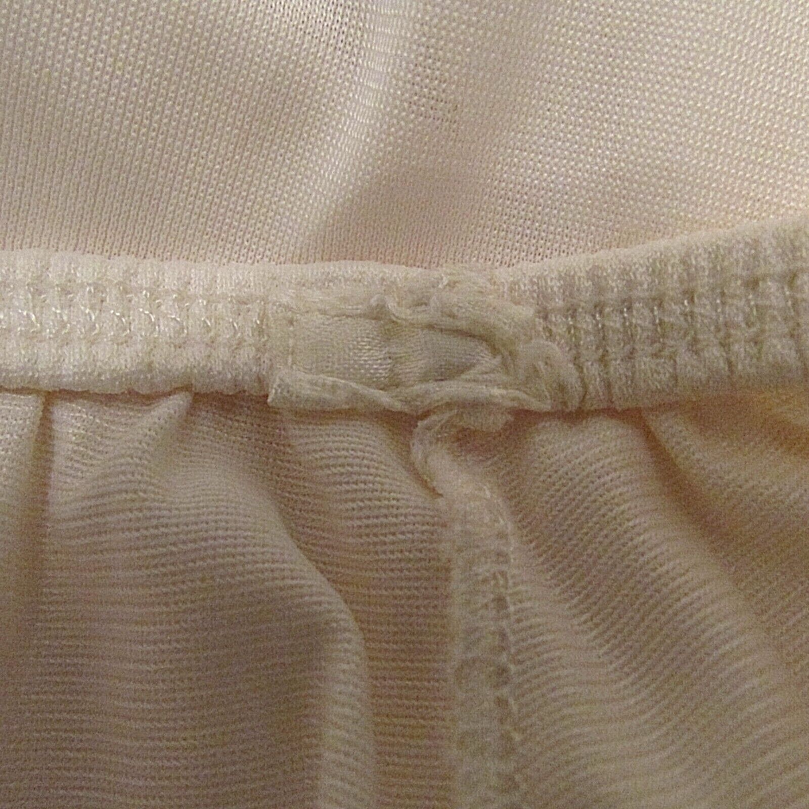 SEARS The Doesn&rsquo;t Slip Pillow Tab Silky Nylon 36&Prime; Half Slip Petticoat M USA made