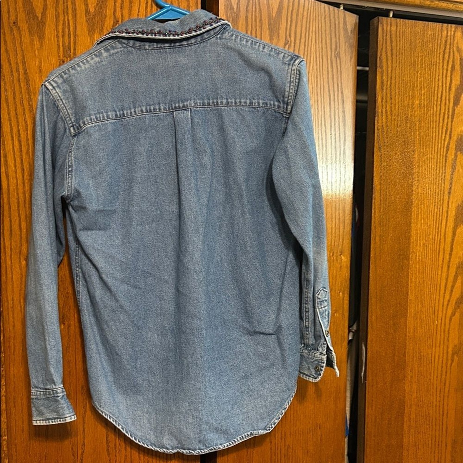 Vintage Petite Sophisticate Blue Embroidered/Beaded Blouse