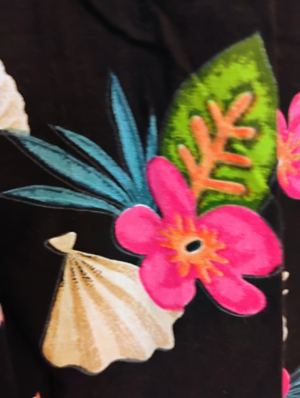 VTG 1980&rsquo;s « Daffodil » Black with Vibrant Tropical Patterned MuMu or Loungewear