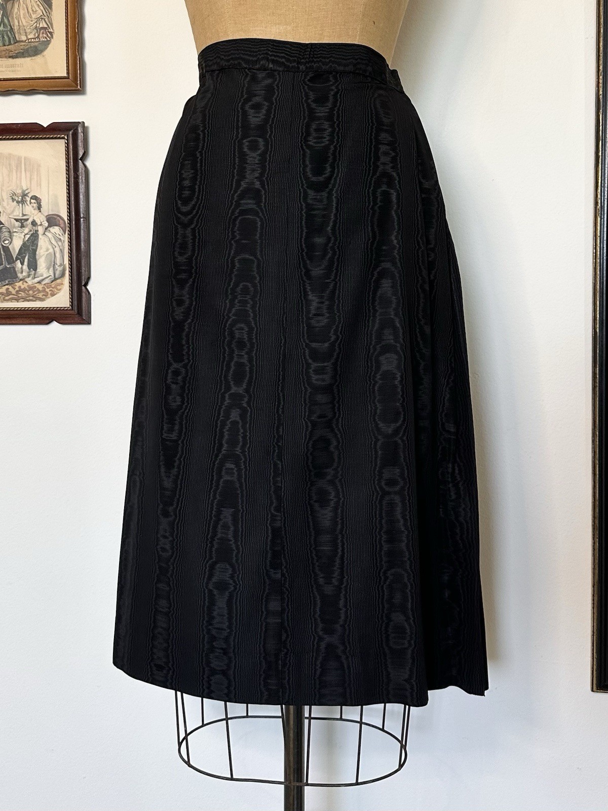 1940s Gothic Noir Glamour Moiré Suit Plus Size 32 + Waist