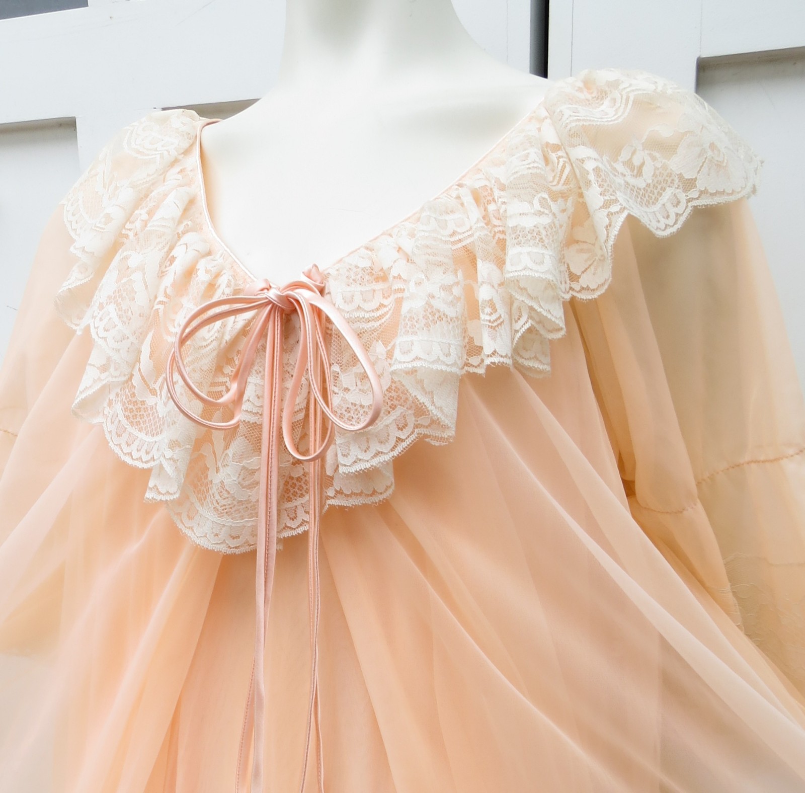 Vtg INTIME Bright Pink Coral Sheer Chiffon Peignoir Robe Nightgown RUFFLES L