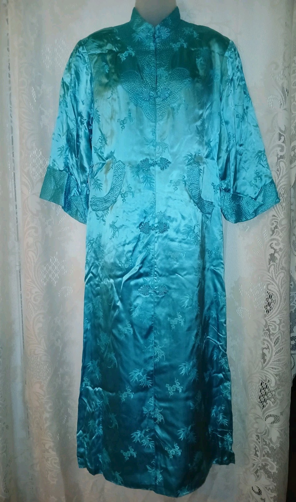 Vintage 60s Oriental Blue Rayon Satin Jacquard Asian Floral Dressing Gown Robe L