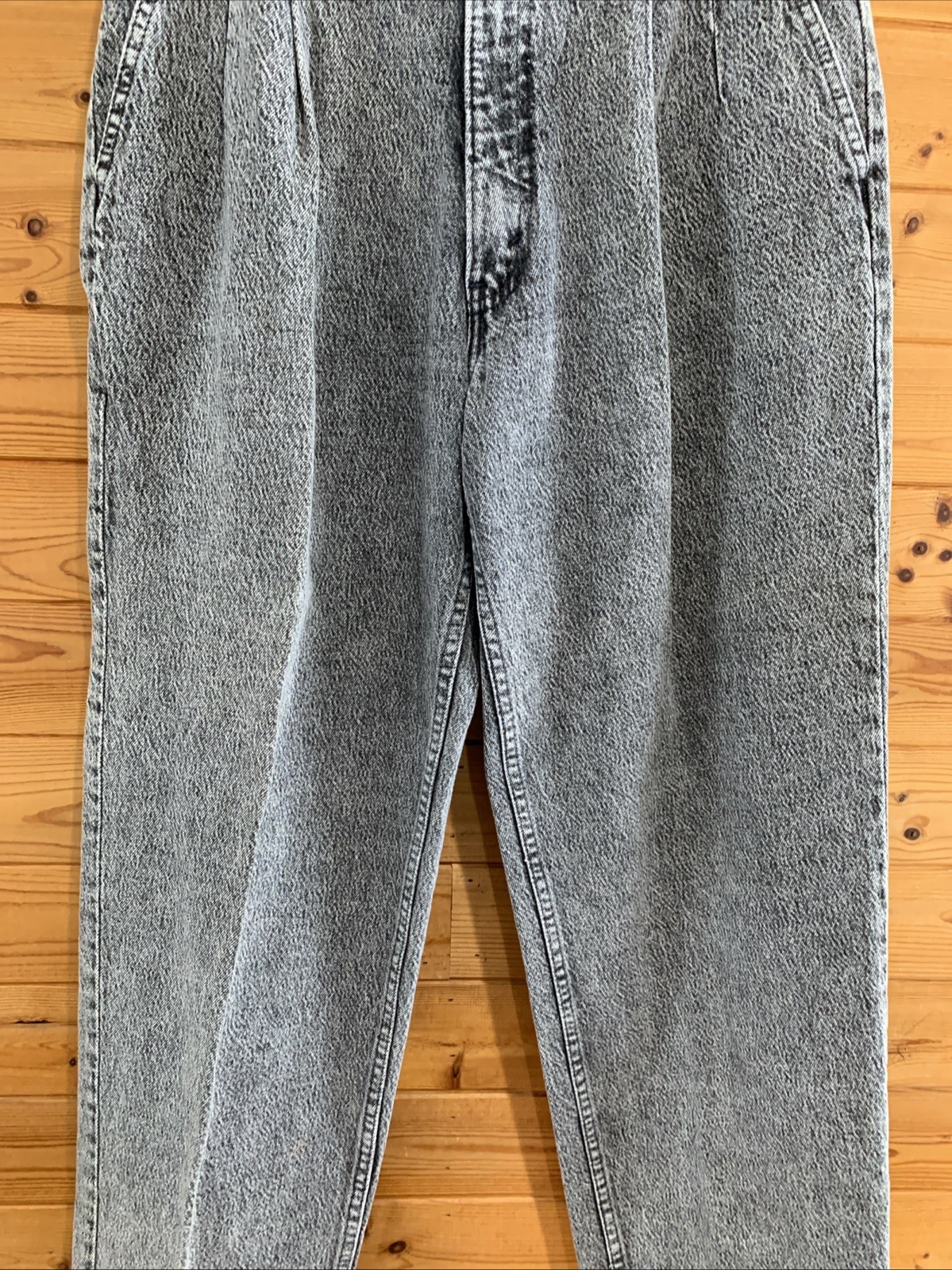 VTG Levis Silver Tab Black Acid Wash Pleated High Waist Jeans Size 30/34