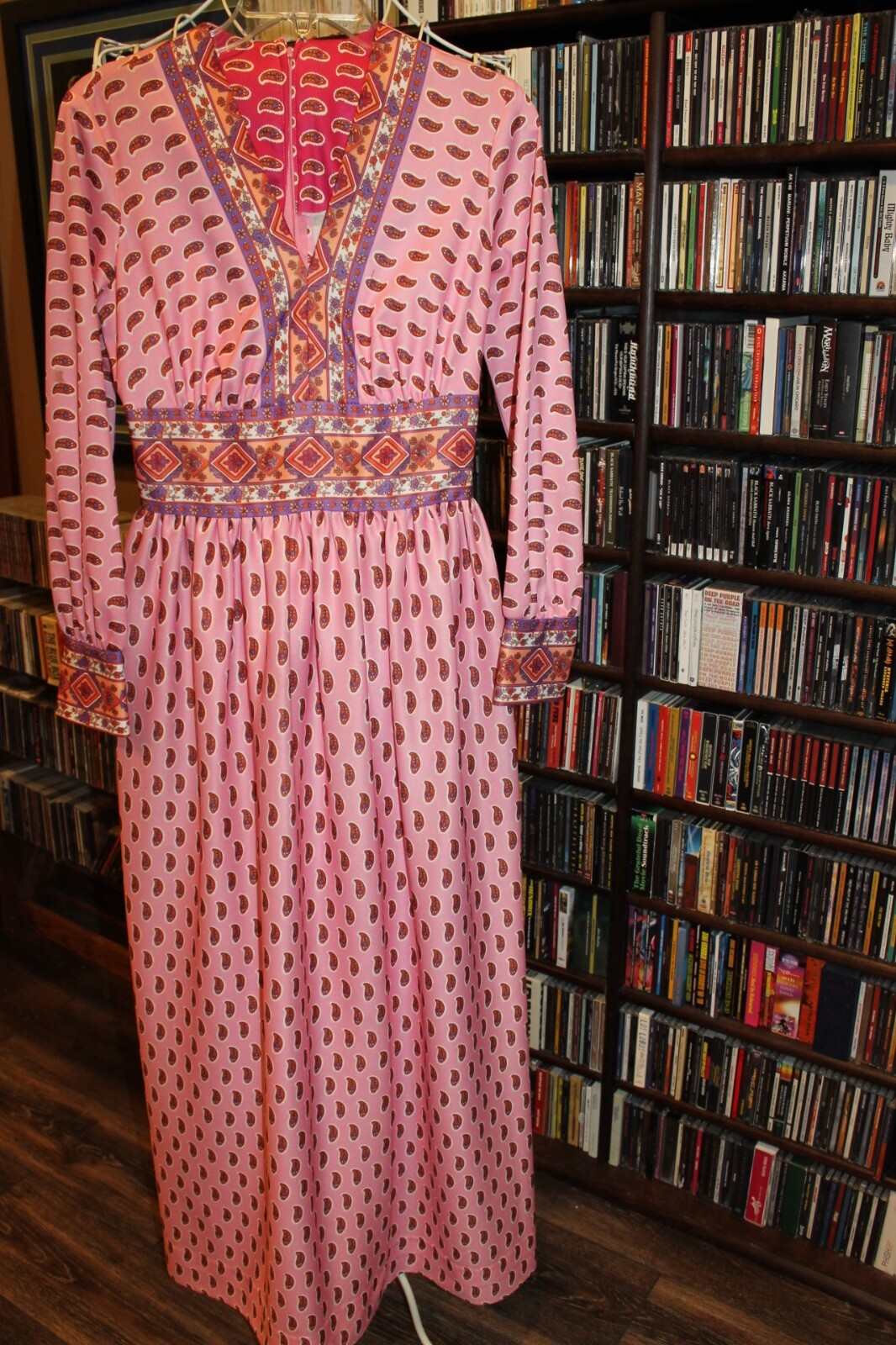 Toni Todd Vintage pink paisley Maxi Dress Long Slv Womens size (bin301)
