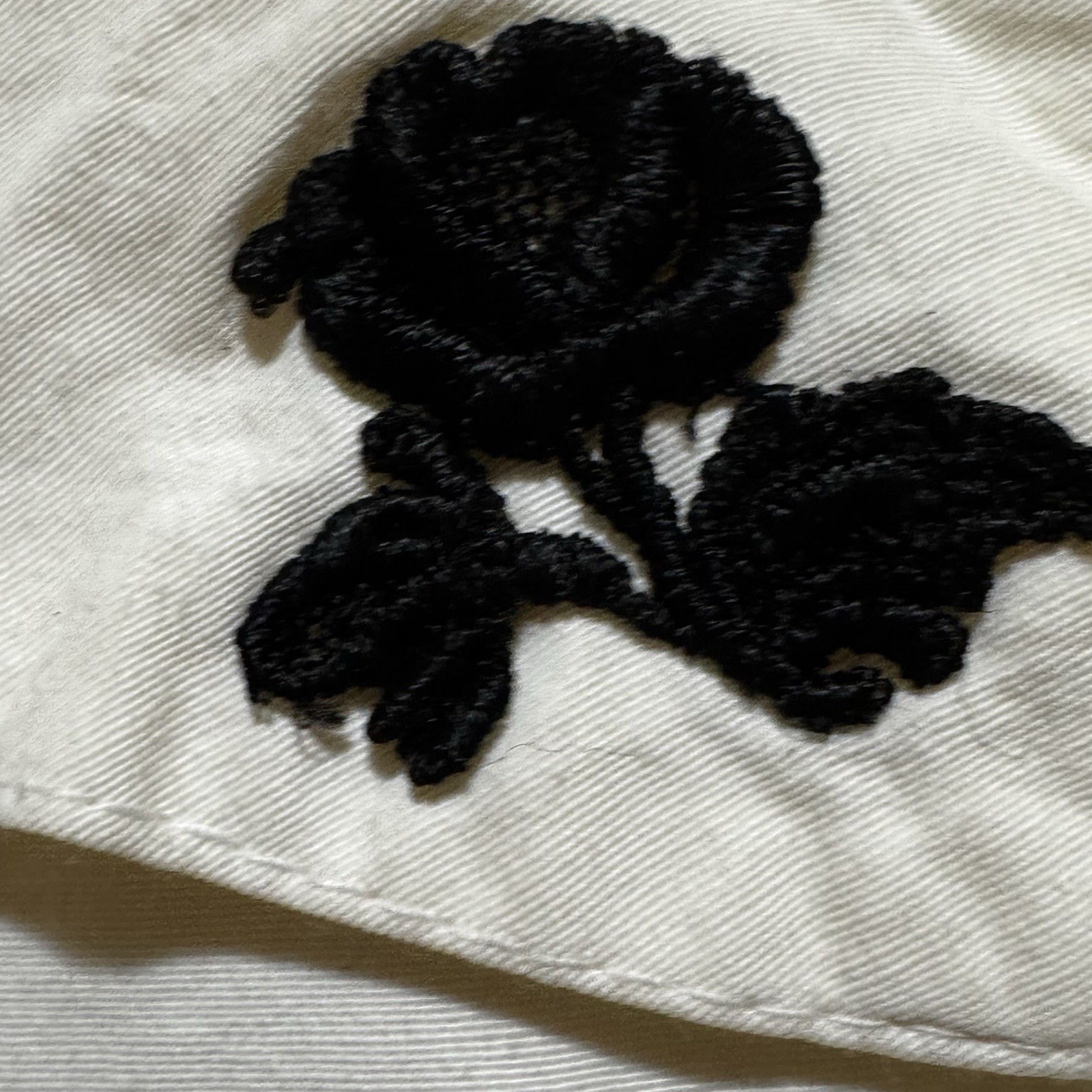 Jonathan Martin Blouse Peter Pan Collar w/ Black Appliqués Size 9/10 1970s