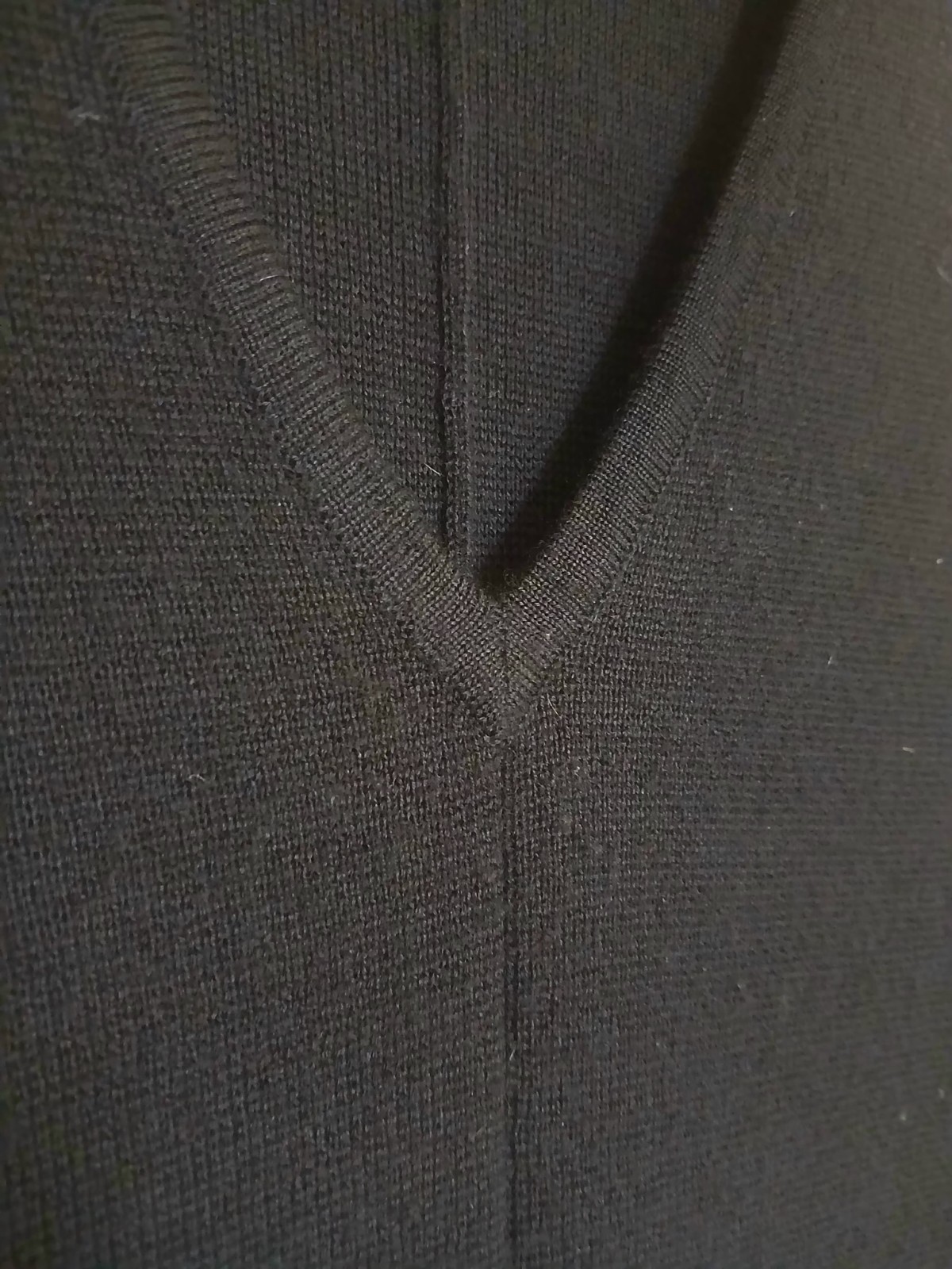 Vintage 1990&rsquo;s Urban Wool Size Medium V-neck Jumper