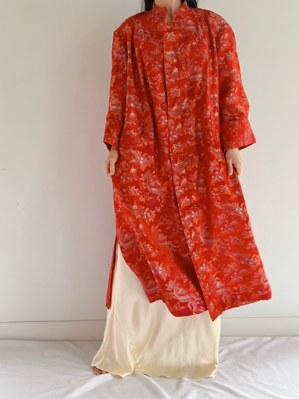 Vtg 1960s Chinese Red Brocade Oriental Duster