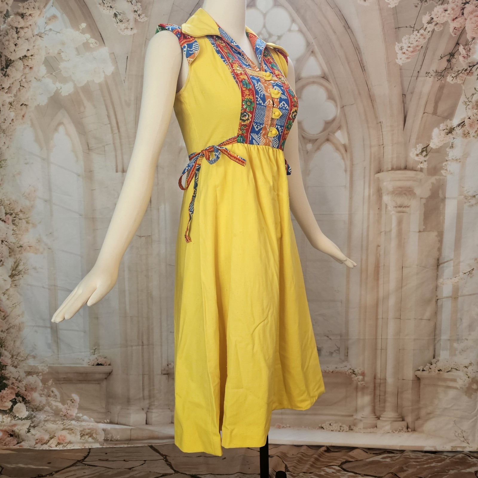 Vintage 1960&rsquo;s Dress Yellow Peasant Ethnic Style Fit and Flare Side Zip Retro