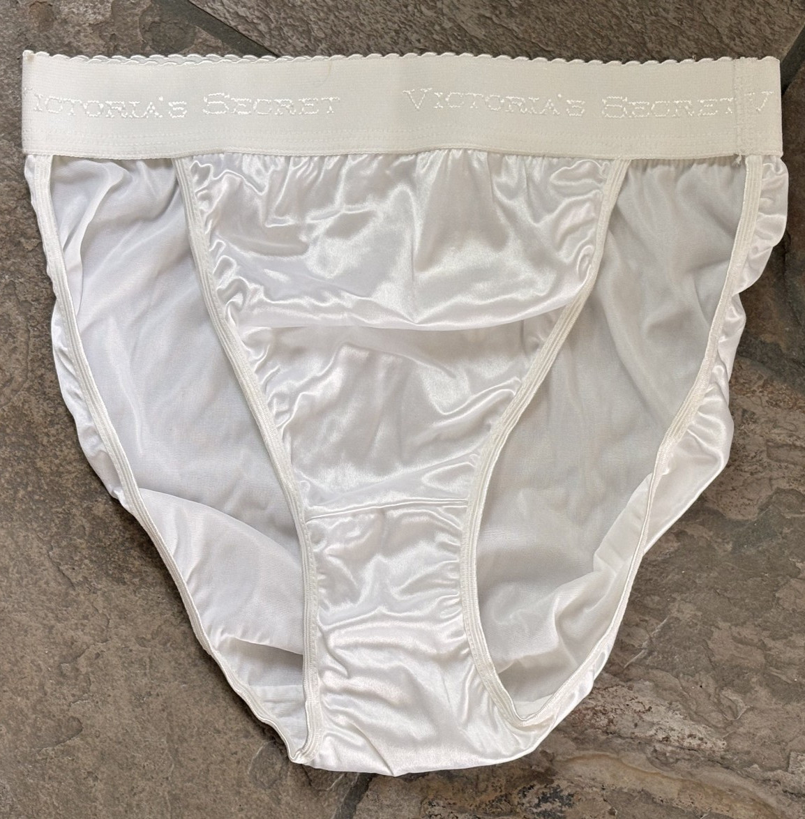 VICTORIA&rsquo;S SECRET 6/M White Second Skin Satin RIO Brief Panties NWT Vintage