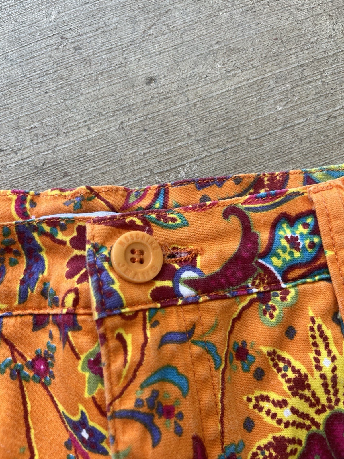 Moschino Donna Orange Paisley Pattern Pants. Sz 26&Prime; waist