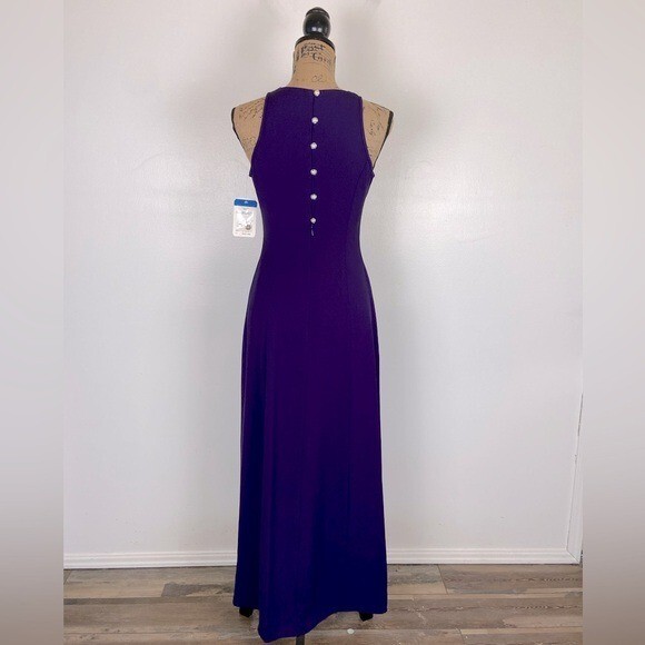 Papell Boutique Evening Vintage 90s Formal Dress Size 6P Purple Feminine Elegant