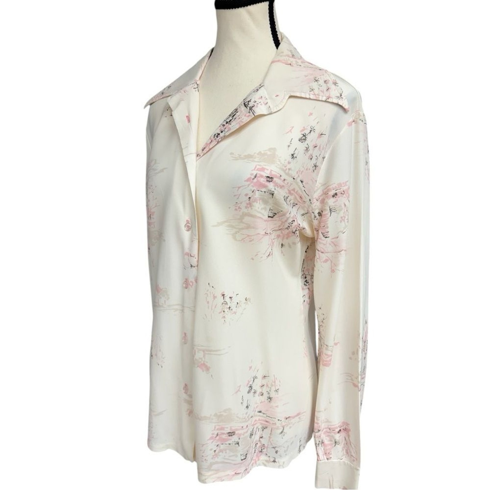 Queen Casuals Ivory Pink Abstract Print 70s Dagger Collar Button-Up Blouse