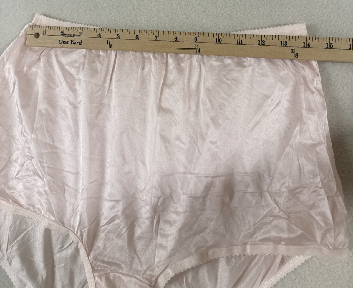 Vtg 100% Nylon Underscore Panties Pink Brief Sz Large NWOT Granny JCPenney&rsquo;s