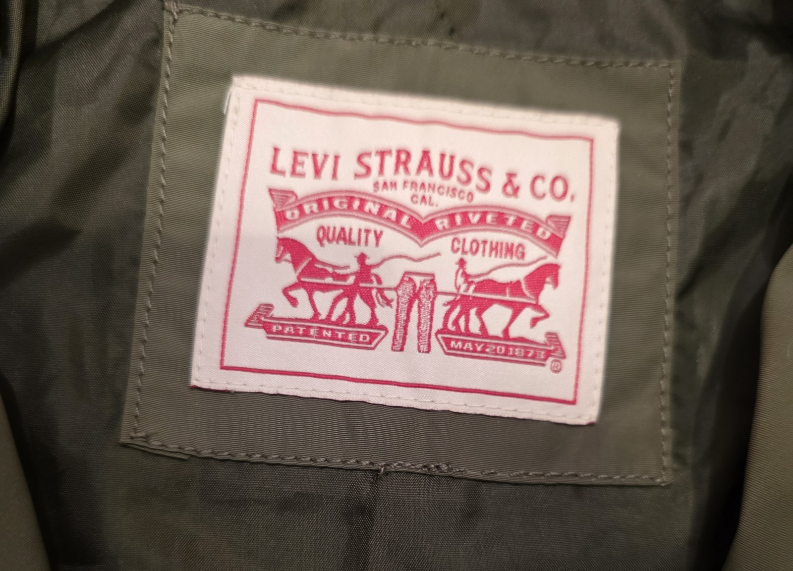 NWOT LEVI&rsquo;S Lightweight Bomber Utility Jacket Olive Green Size Small