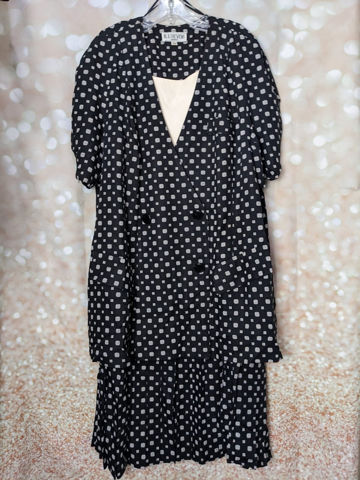 R.J Stevens Women&rsquo;s Vintage Black/White Drop Waist 2-PC Dress Pleated Skirt – 20