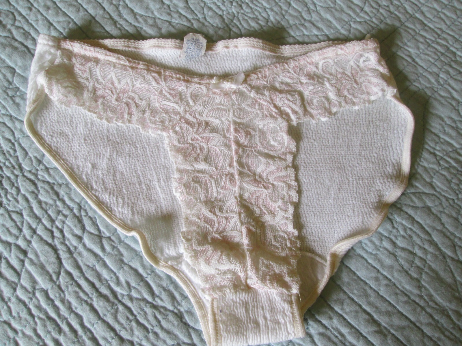 TRUE VINTAGE – WOMENS BIKINI BRIEFS SIZE 6/M FRONT LACE PANEL – NO DESIGNER