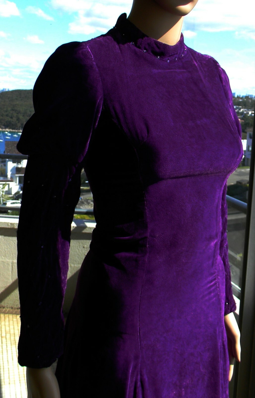 VINTAGE Bohemian Goddess 1960s-70s Original Retro Glamour Purple Velvet Dress