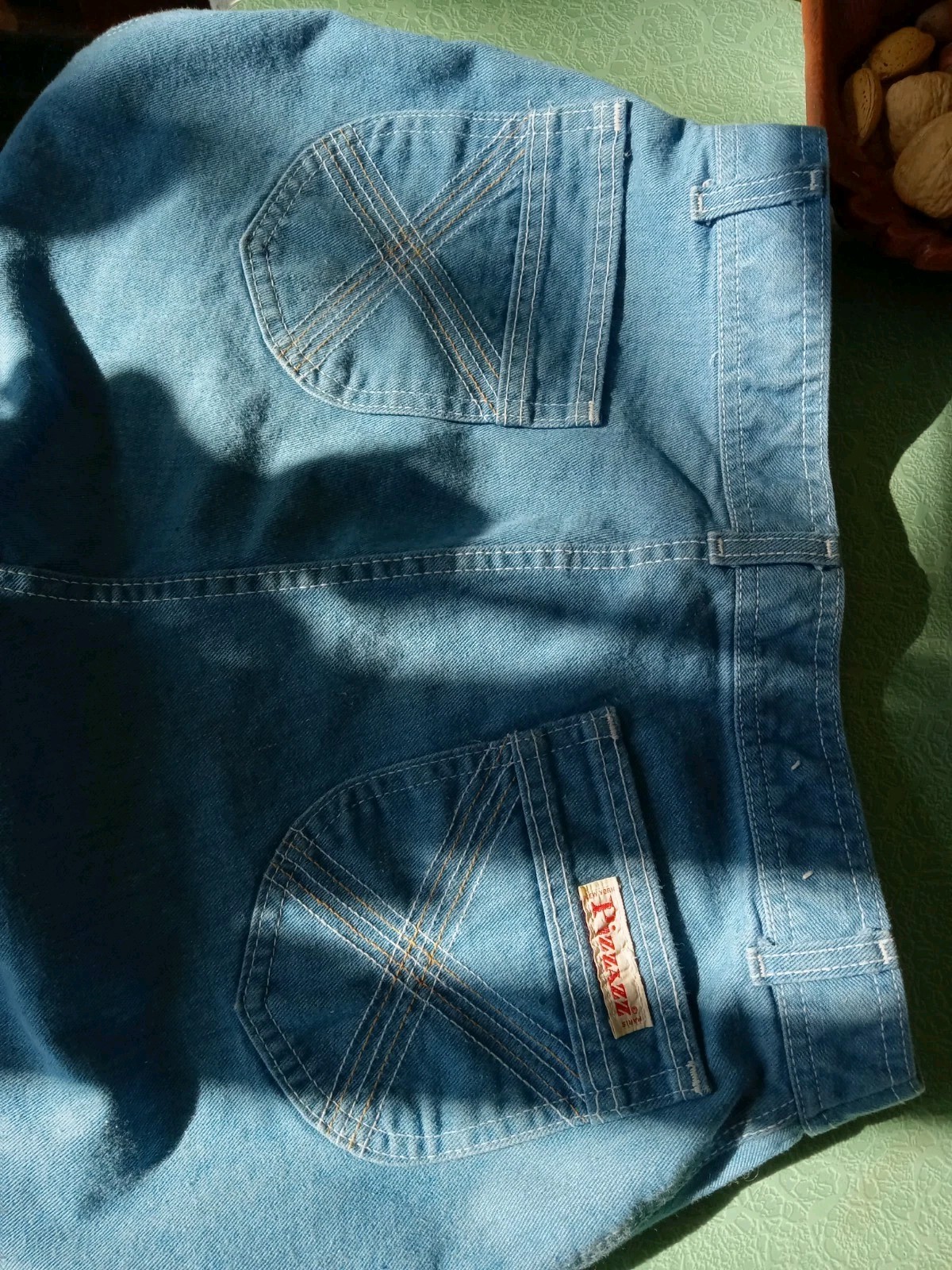 Vintage Pizzazz High-Waisted Straight Leg Women&rsquo;s Soft Jeans 28 Waist, 30 Inseam
