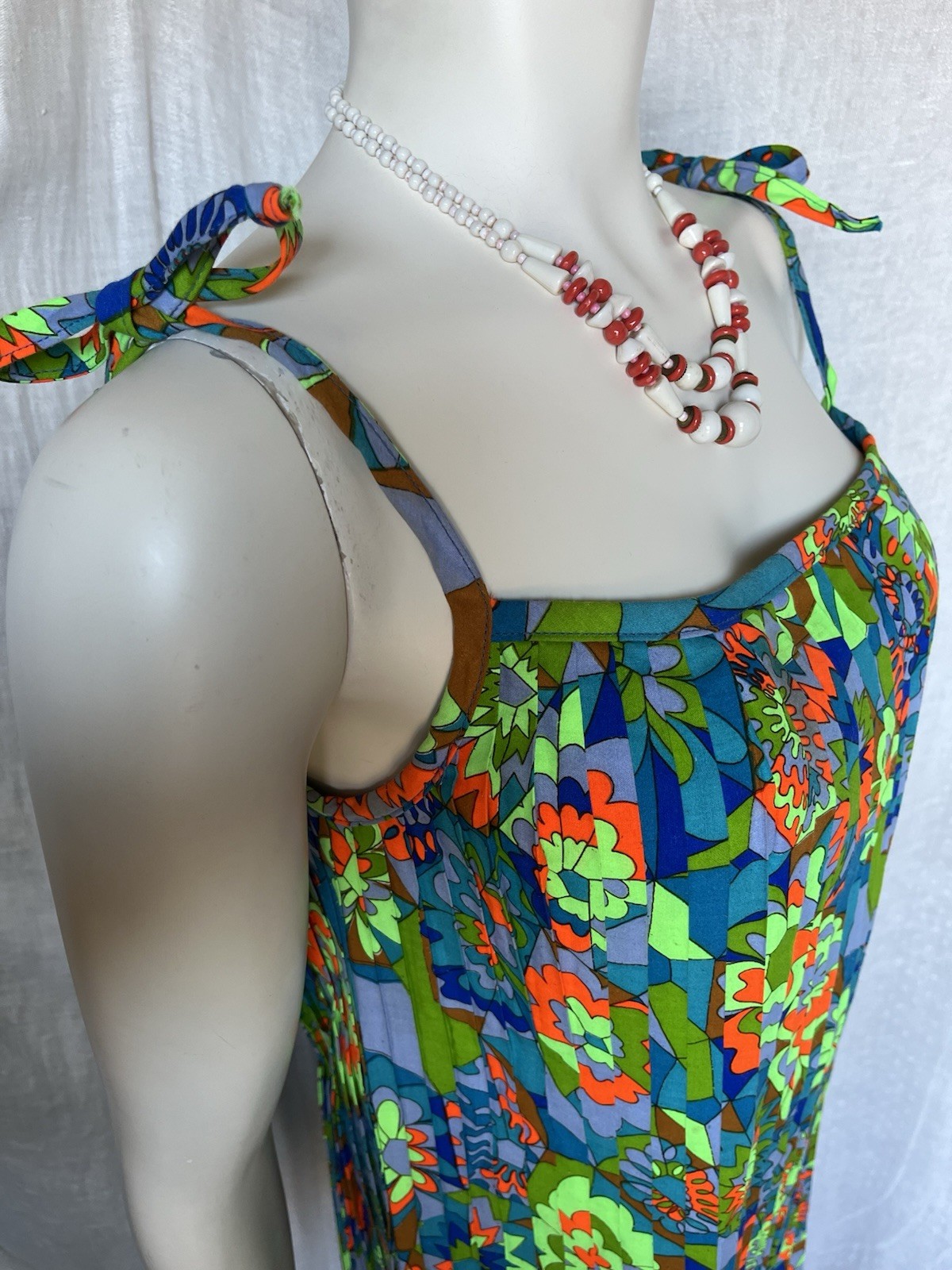 Vintage 60s Mod Go-Go Tank Top Blouse Pleats Retro Floral Summer Beach Resort S