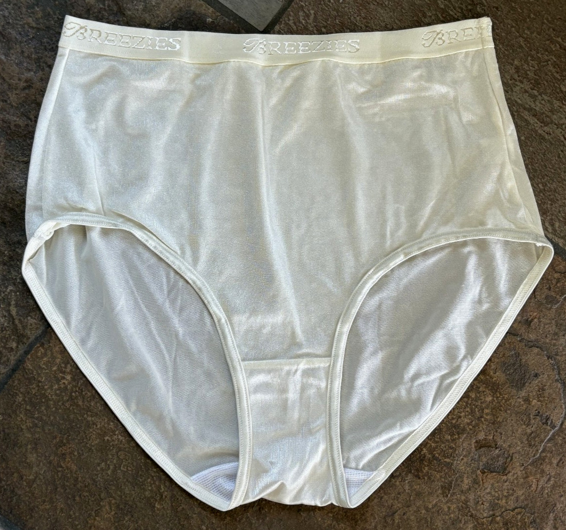 725 BREEZIES 8/XL Vanilla Ivory Satin Full Brief Panties Discontinued #A45691