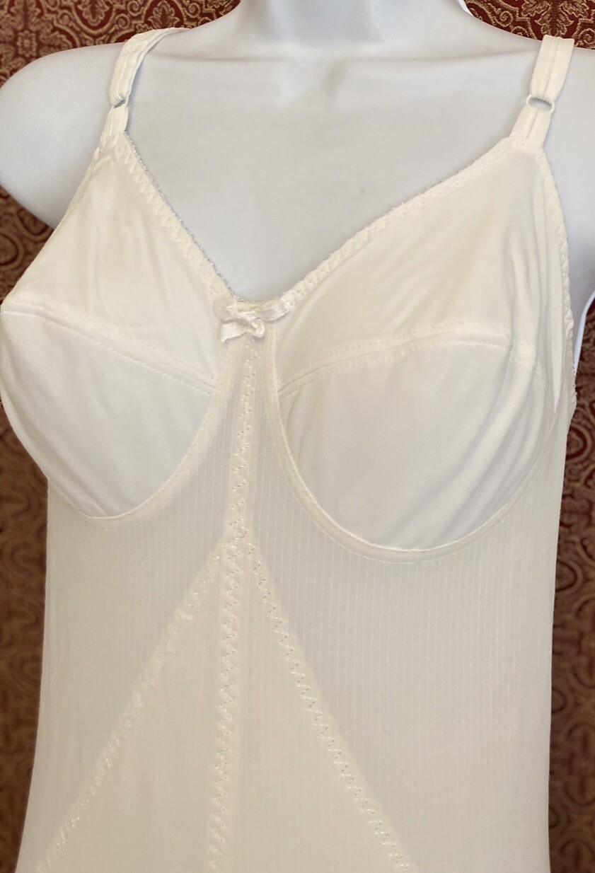 Vintage Montgomery Ward White Nylon One Piece Shaper Style 40C