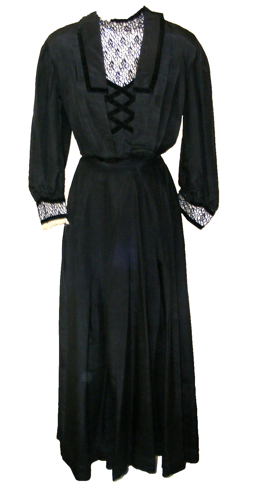 1910 MOURNING DRESS 2PC BLACK FAILLE FRANCAISE FLAT PLEAT SKIRT SLIM SILHOUETTE
