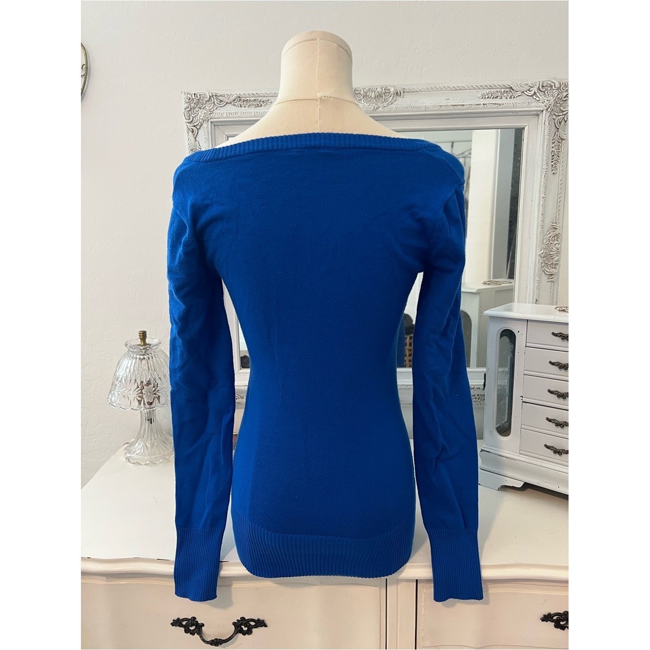 vintage guess blue sequin logo fitted long sleeve sweater