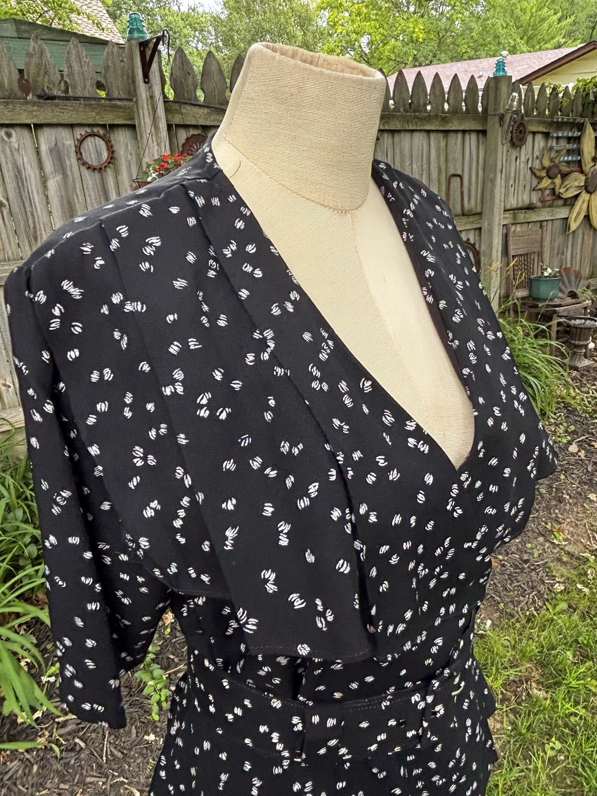 VTG Black Dress OOPS CALIFORNIA 80s does 40s Peplum Belt Sz 7/8 36x28x36&Prime;