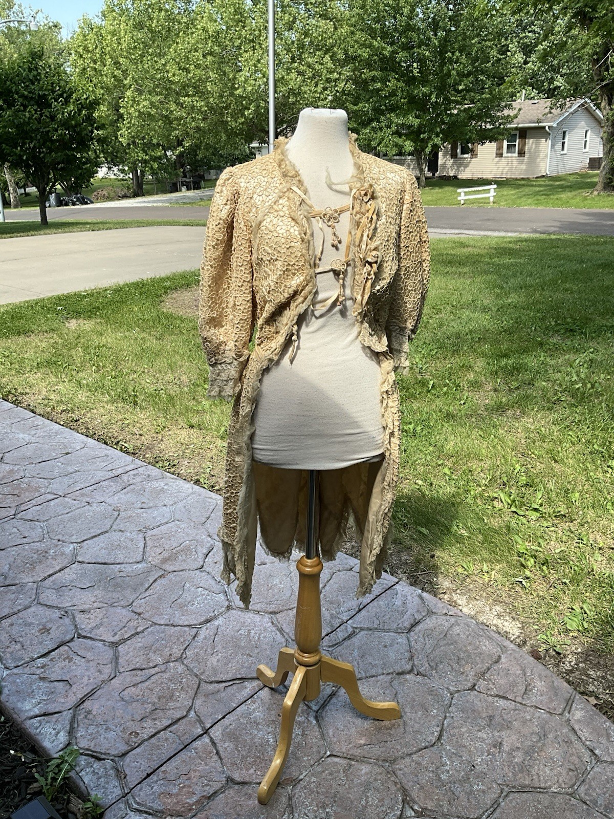 RARE 1920s MOST ORNATE LADIES GARDEN OPERA EDWARDIAN LACE SILK COAT AMAZING