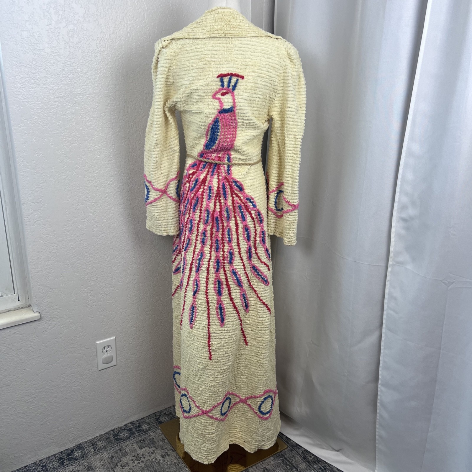 Vintage Peacock Chenille Bath Robe Long Yellow Housecoat Cottage 40s 50s READ
