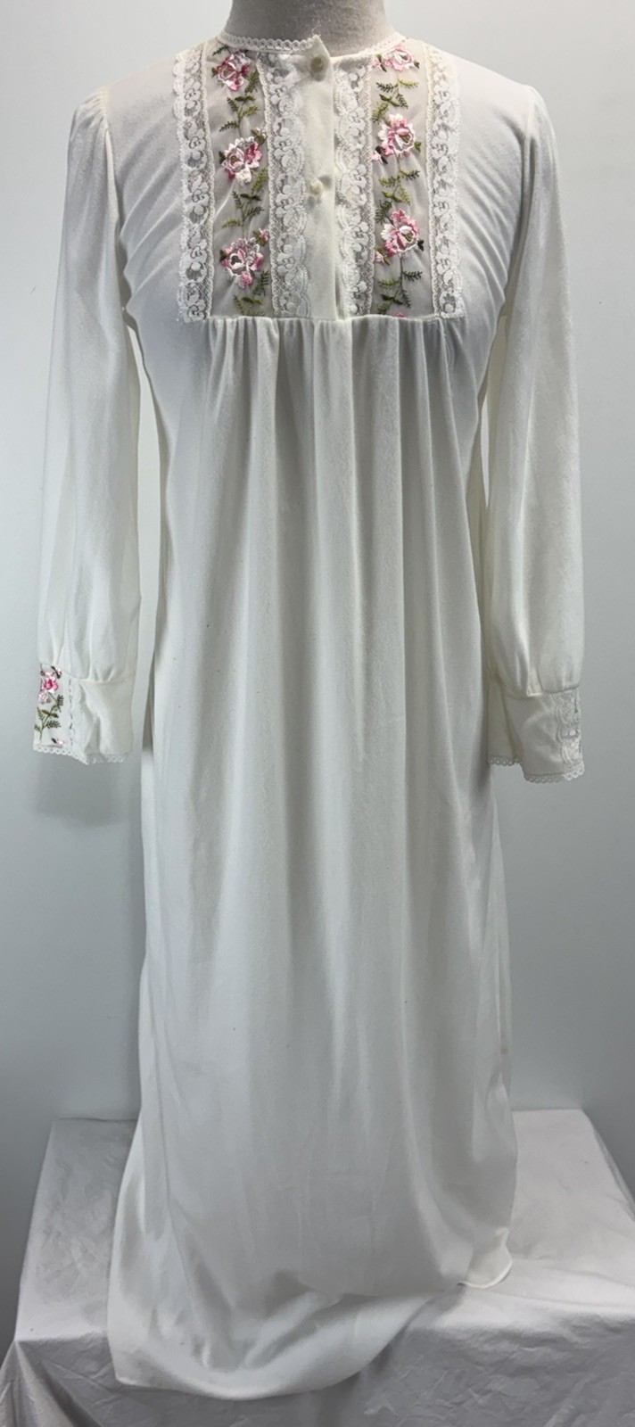 Vtg Shannon Lee Micro Fleece Nightgown Women’s L Ivory Floral Embroidered USA
