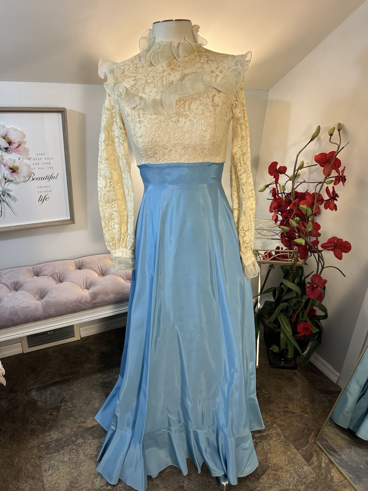 VTG Victorian Cottagecore Bridgerton Blue & Cream Lace & Ruffle Dress SZ XS 0-2