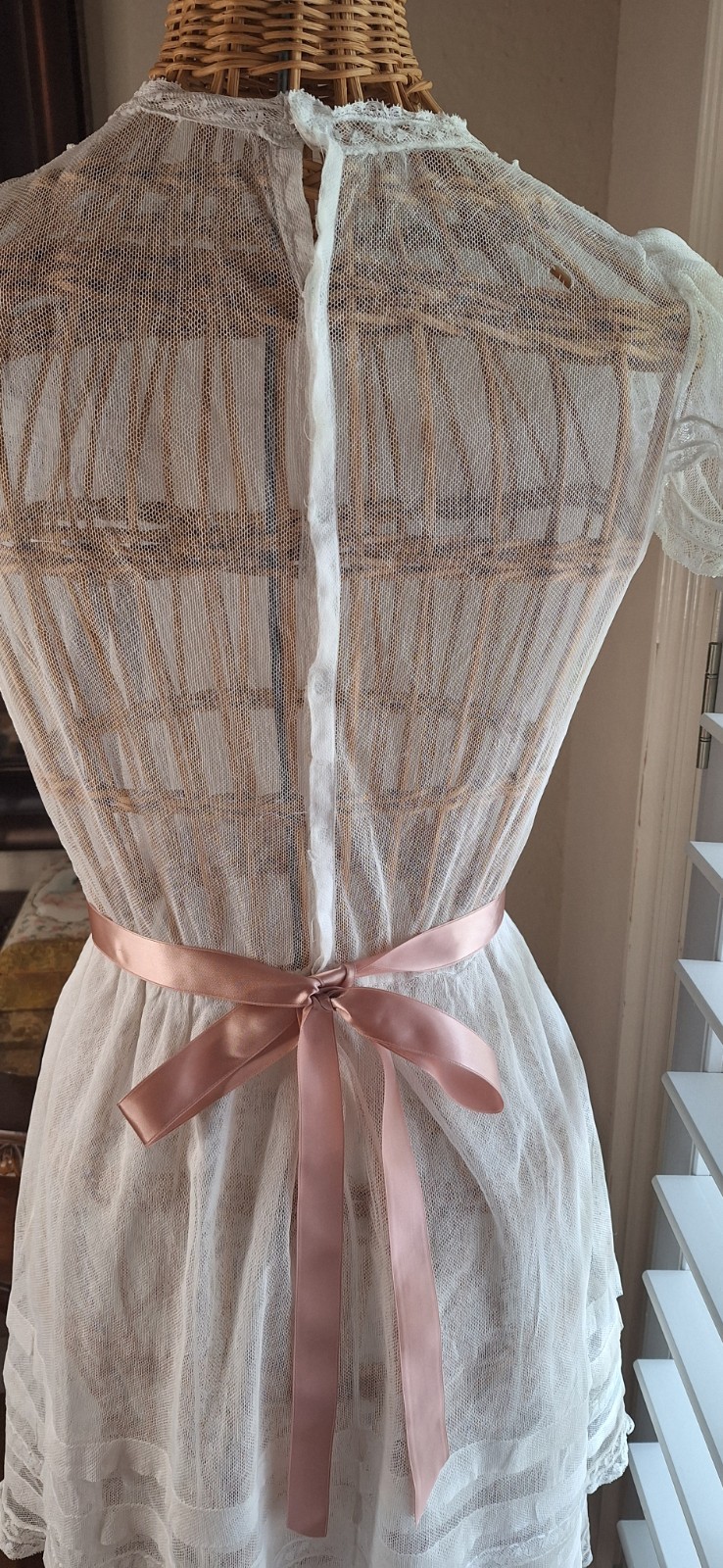 Vintage 1930s 1940s Beautiful Net and Lace Summer Dress Or Tea Dress